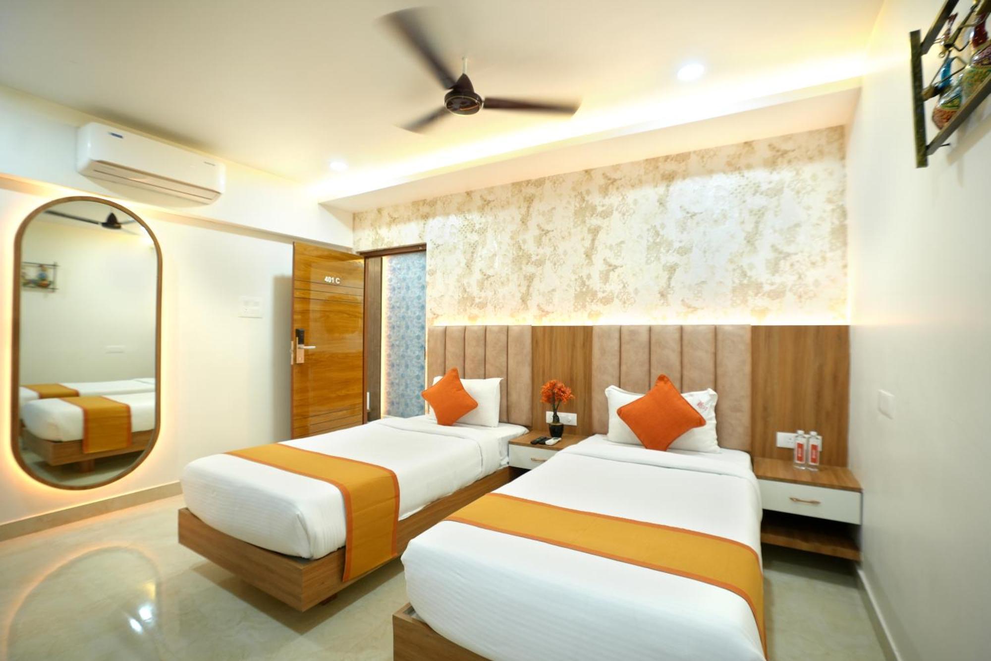 Viola Suites Hyderabad Exterior foto