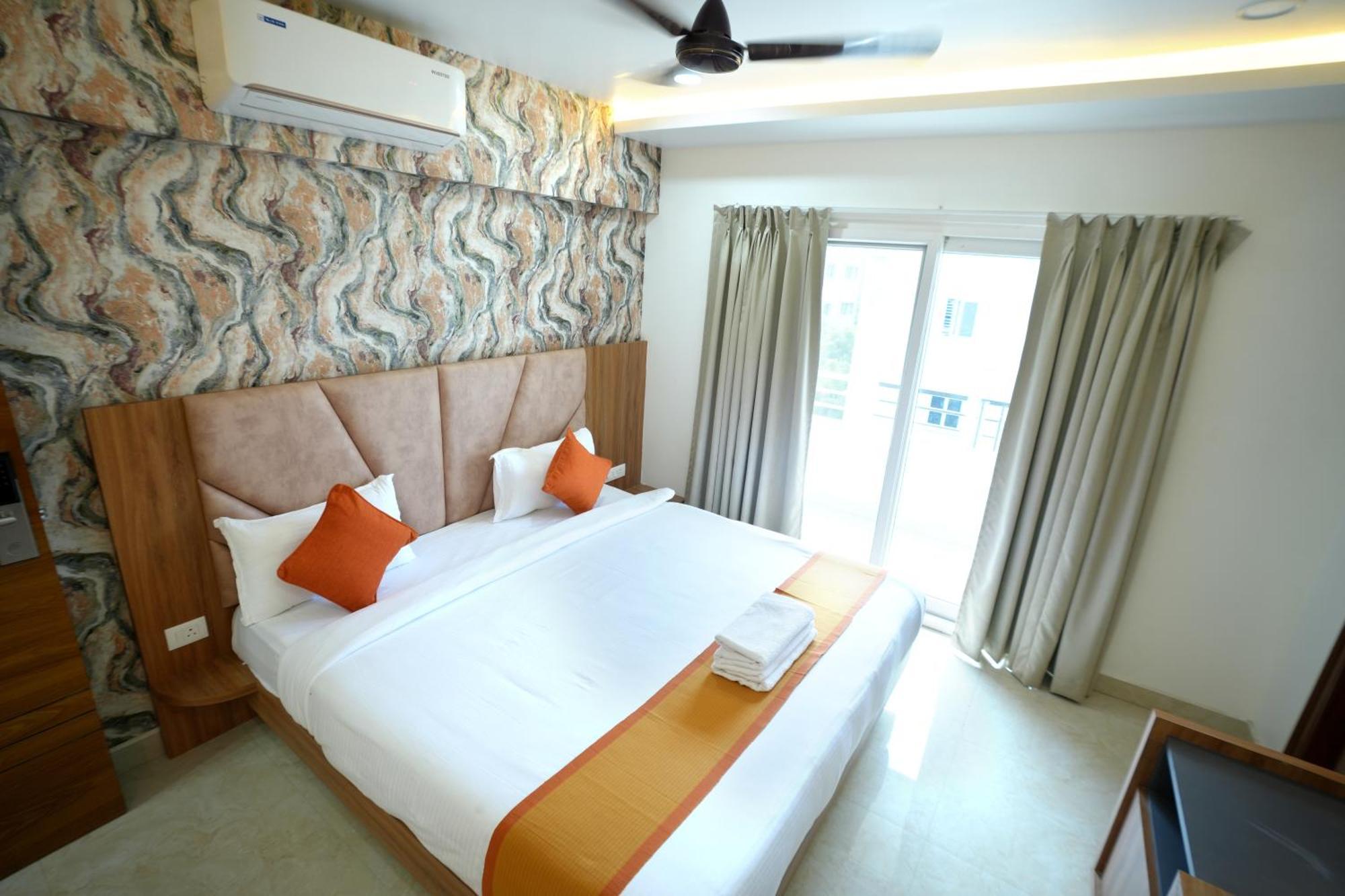 Viola Suites Hyderabad Exterior foto