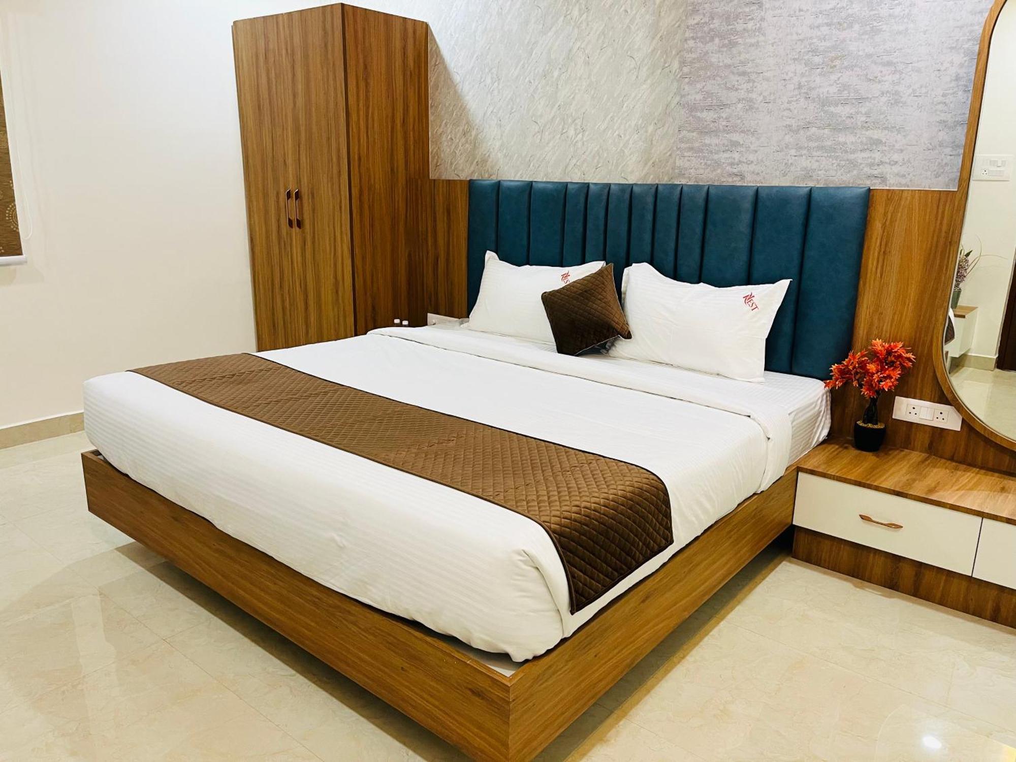 Viola Suites Hyderabad Exterior foto