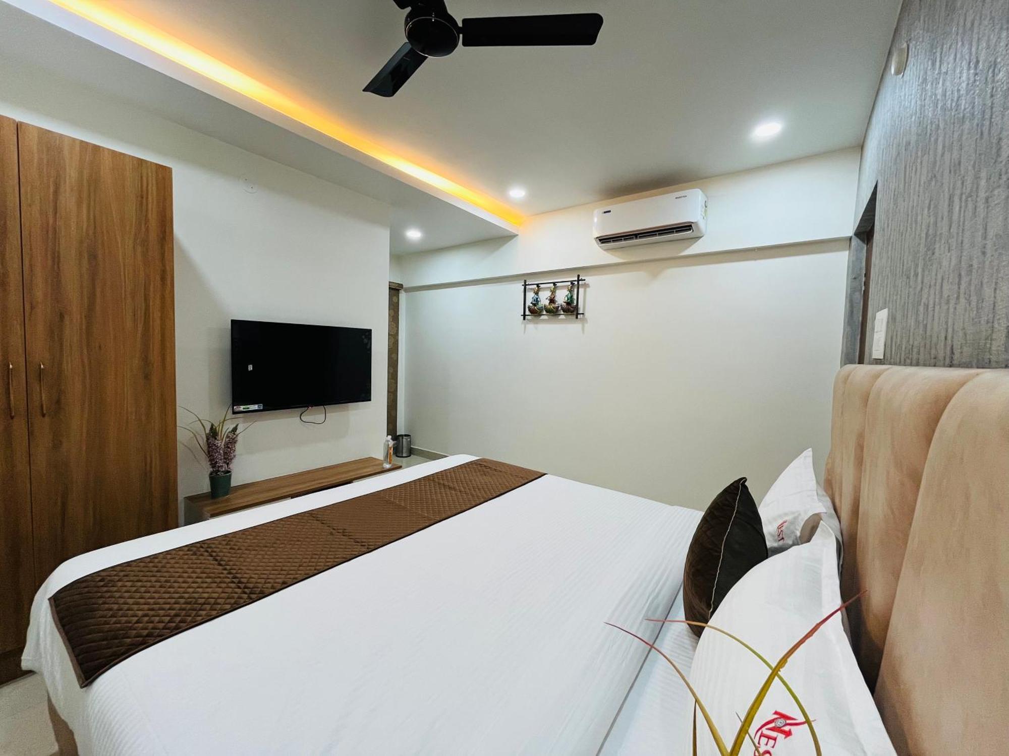 Viola Suites Hyderabad Exterior foto