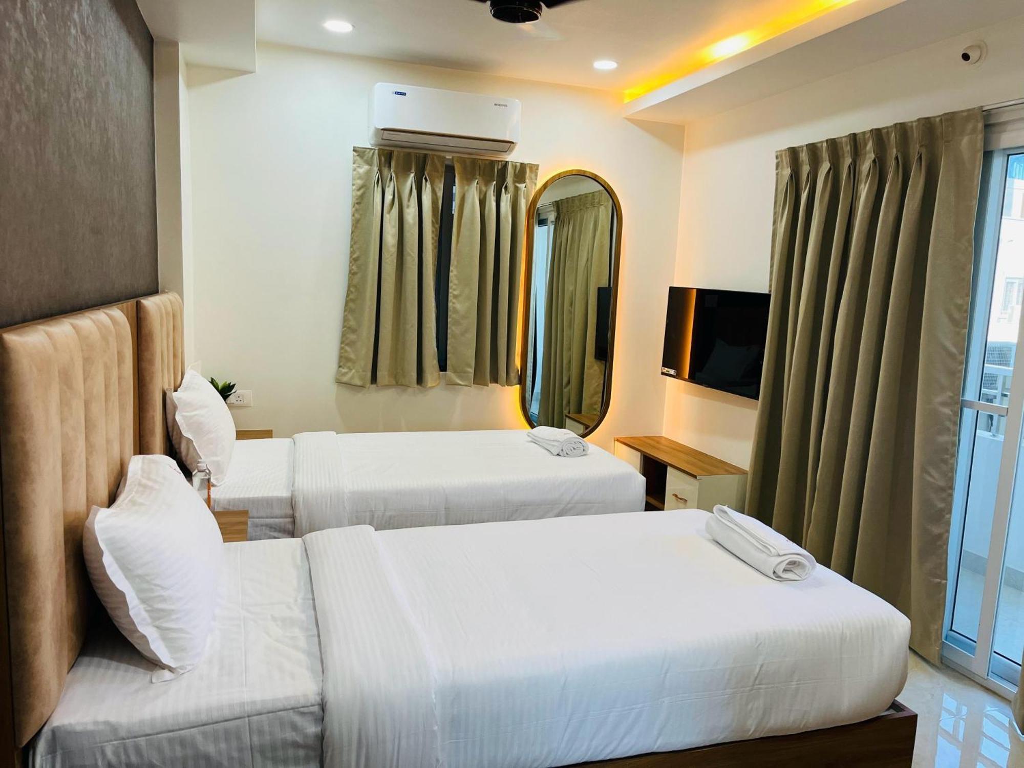Viola Suites Hyderabad Exterior foto