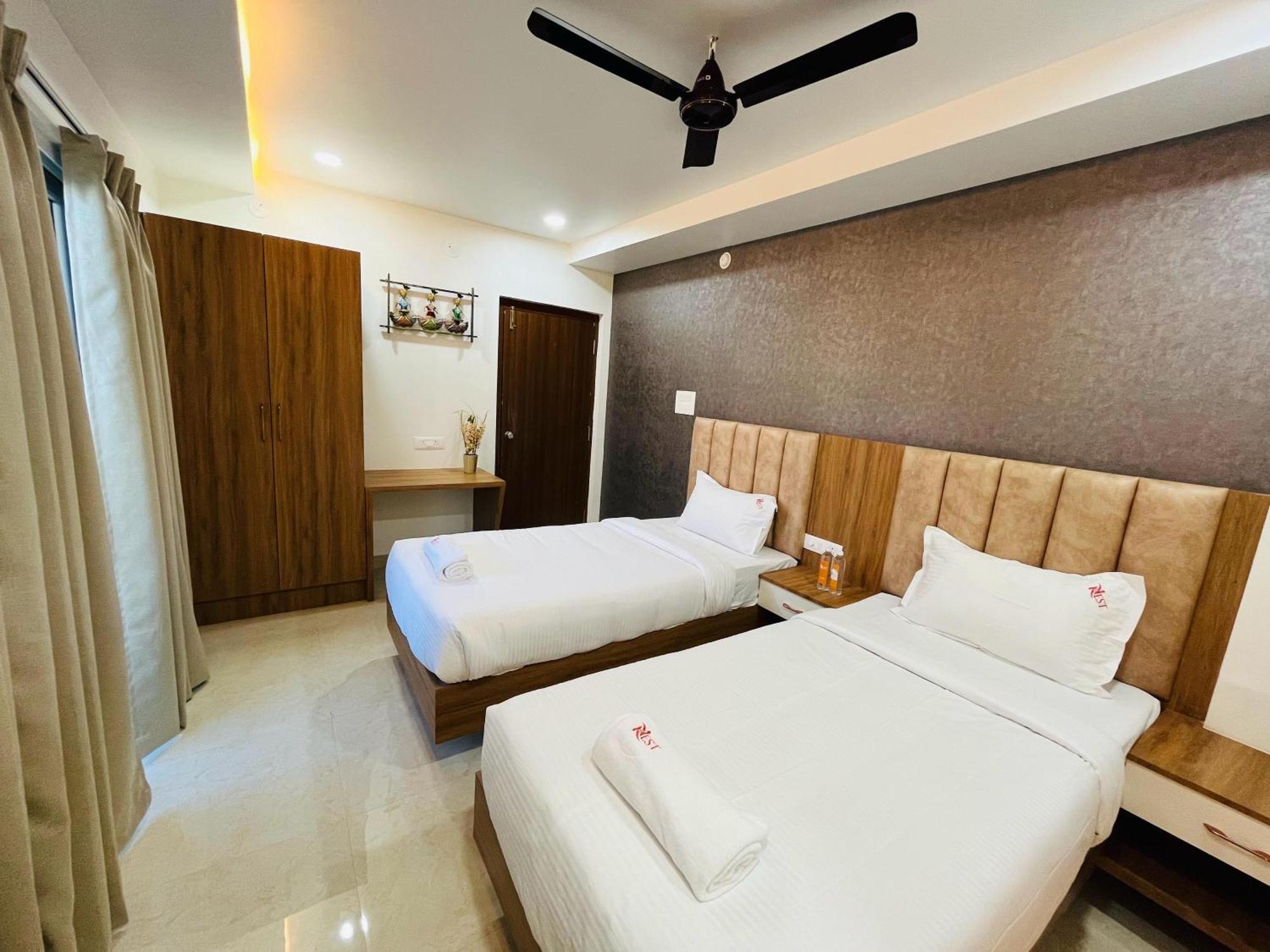 Viola Suites Hyderabad Exterior foto